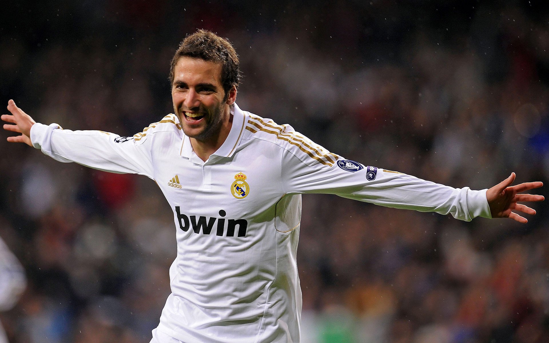 上海海港锋线搭档表现亮眼，上海海港阵型